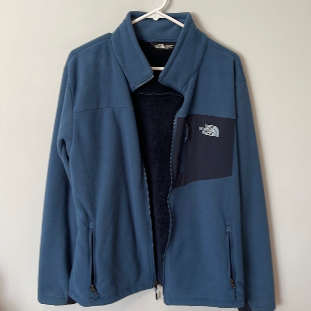 North face mens jacket. Size m